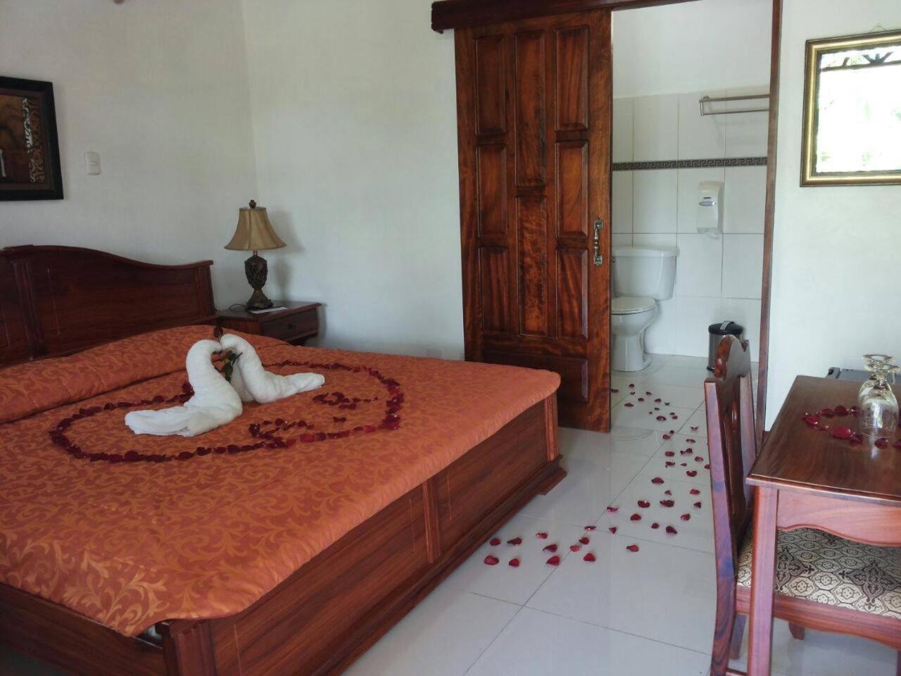 Hotel Los Higuerones Paso Canoas المظهر الخارجي الصورة